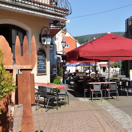 Hotel Restaurant Zum Schwan Mettlach Exterior photo