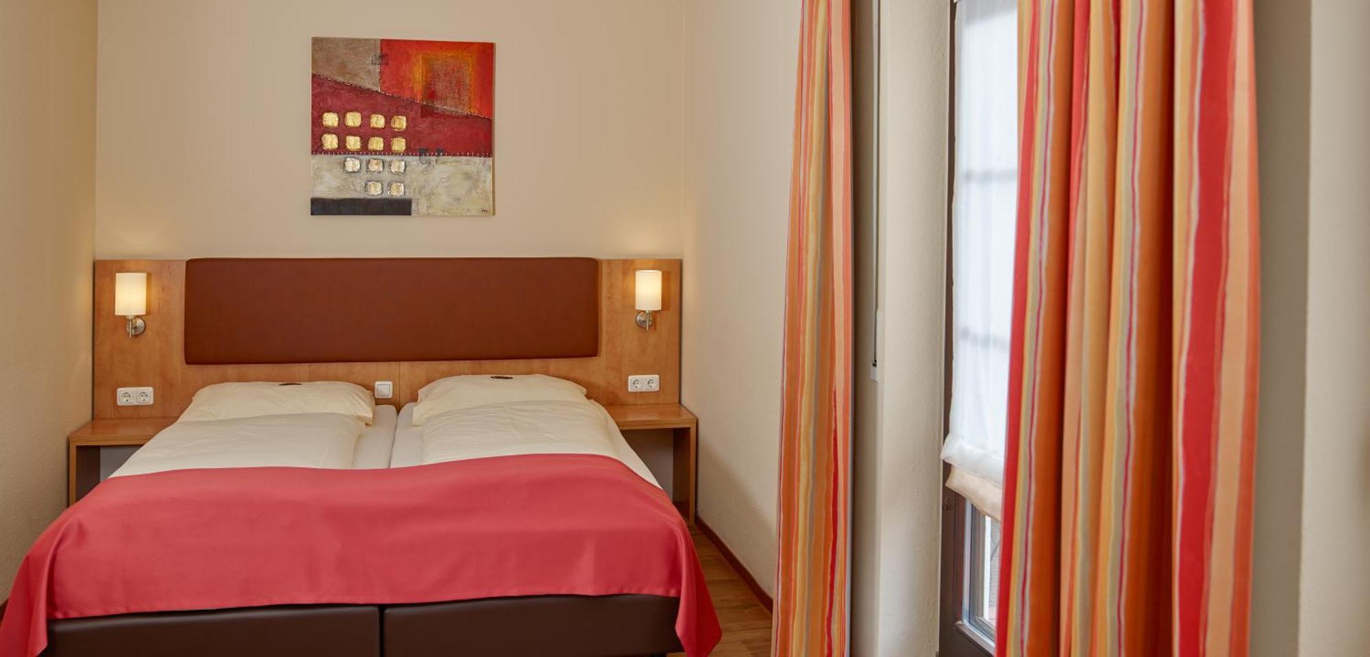 Hotel Restaurant Zum Schwan Mettlach Room photo
