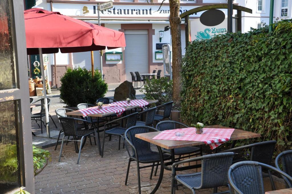 Hotel Restaurant Zum Schwan Mettlach Exterior photo