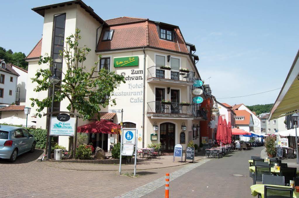 Hotel Restaurant Zum Schwan Mettlach Exterior photo